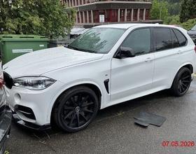 BMW  X5  M50d, 381 PS