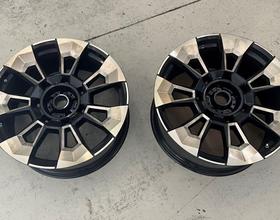 2 Felgen zu BMW  XM Label