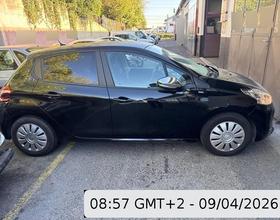 PEUGEOT 208 1.2 VTI Style, 82 PS