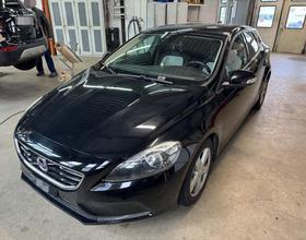 VOLVO V40 T4 Kinetic, 180 PS