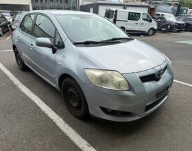 TOYOTA Auris 1.6