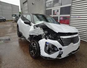 Peugeot 2008 1.2 Hybrid 145 Allure Premium