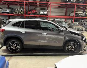 Mercedes-Benz GLA-Klasse H247 GLA 250 AMG Line 4matic