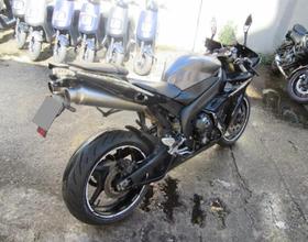 Yamaha YZF-R1 YZF-R1 (RN12)