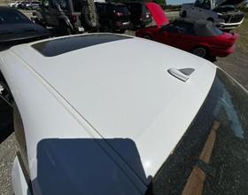 Dodge USA Challenger 6.2 V8 SC HEMI SRT Hellcat