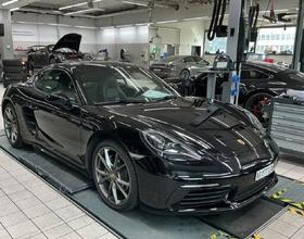 Porsche 718 Cayman