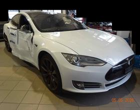 TESLA MODEL S 85 D PERFORMANCE