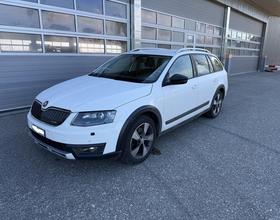 SKODA Octavia Combi 2.0 TDI Scout 4x4 DSG