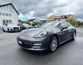 Porsche Panamera 4