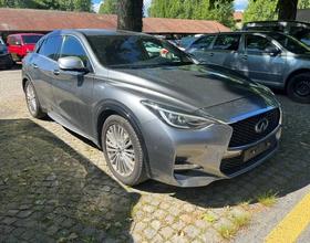 Infiniti Q30 2.0 Sport / 1702