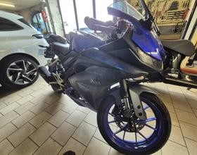 YAMAHA R 125