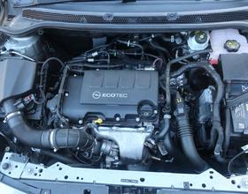 OPEL ASTRA 1.4I TURBO COSMO