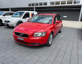 VOLVO V50 2.4i