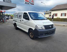 TOYOTA Hiace D-4D 4WD