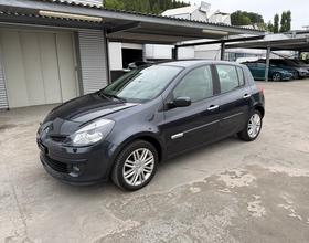 RENAULT Clio 1.6 16V