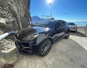 PORSCHE Macan S