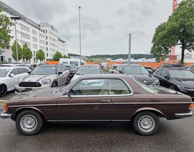 MERCEDES-BENZ 230 CE