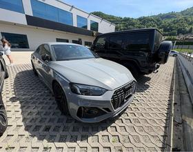 AUDI RS5 SB quattro