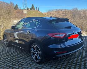 MASERATI Levante S