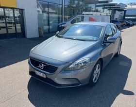 VOLVO V40 D3